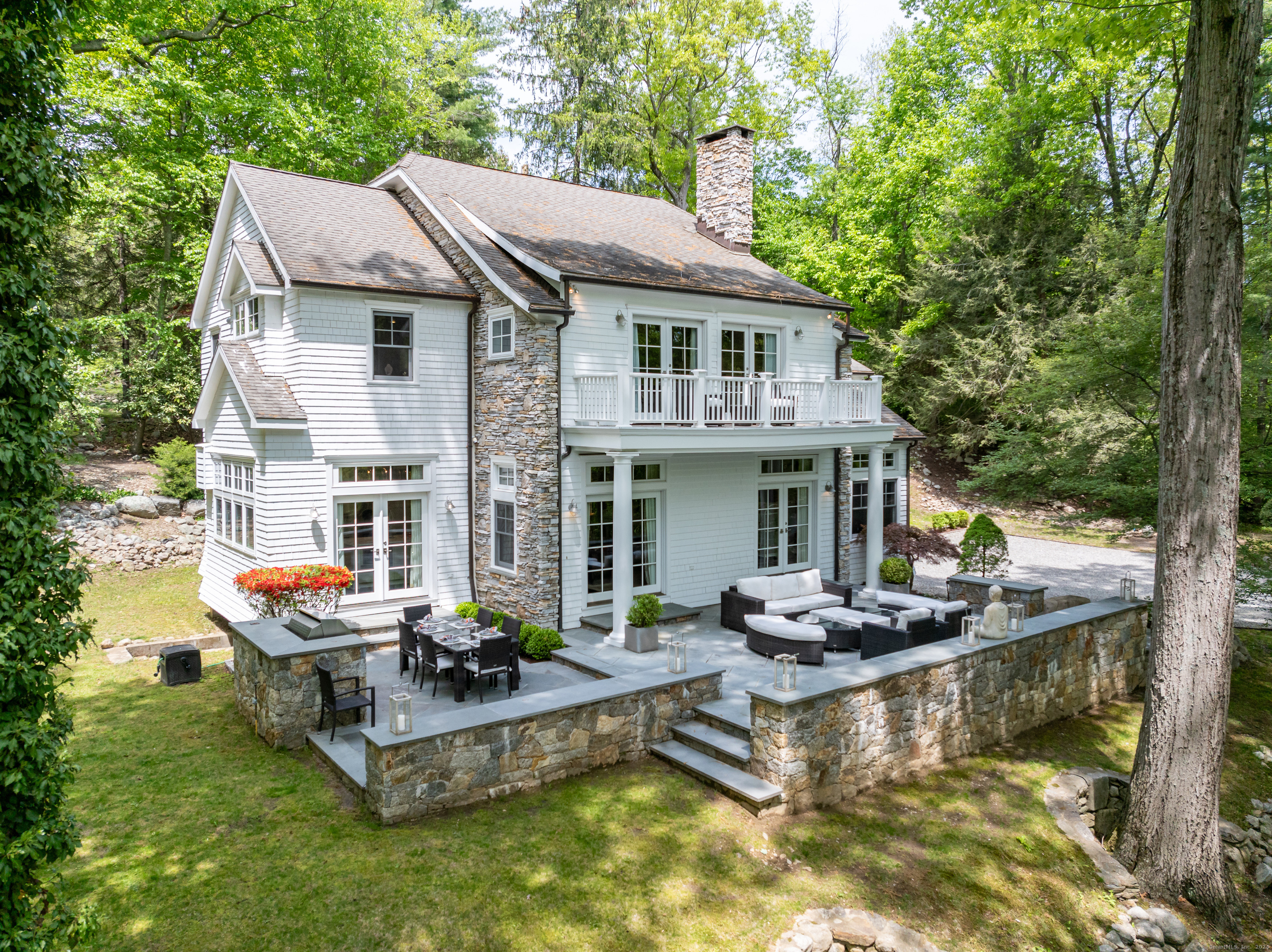 Property Photo:  115 Newtown Turnpike  CT 06880 