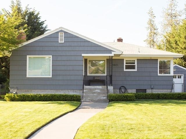 Property Photo:  1021 E 33rd Ave  WA 99203 