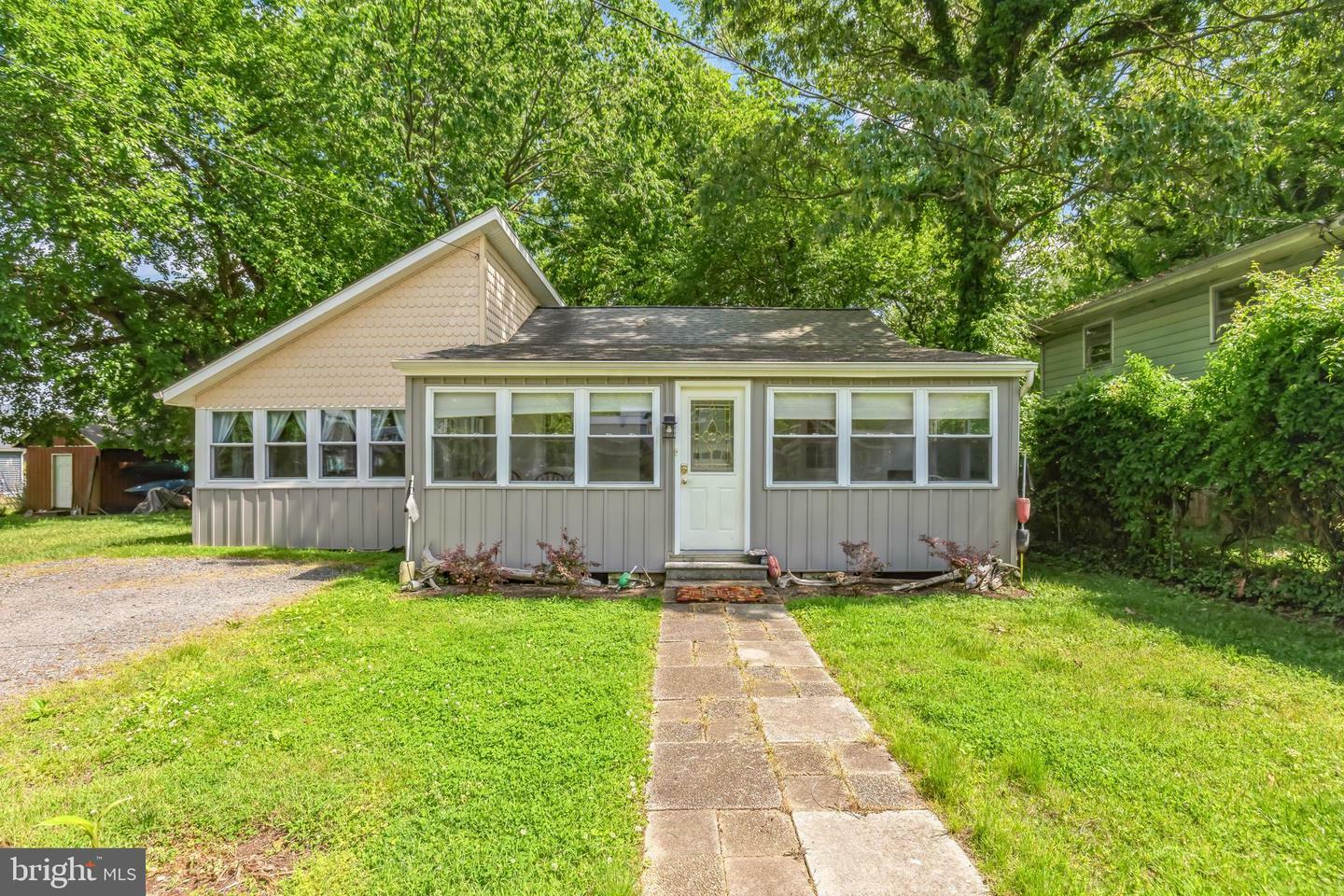 Property Photo:  1615 Cedar Road  MD 20685 