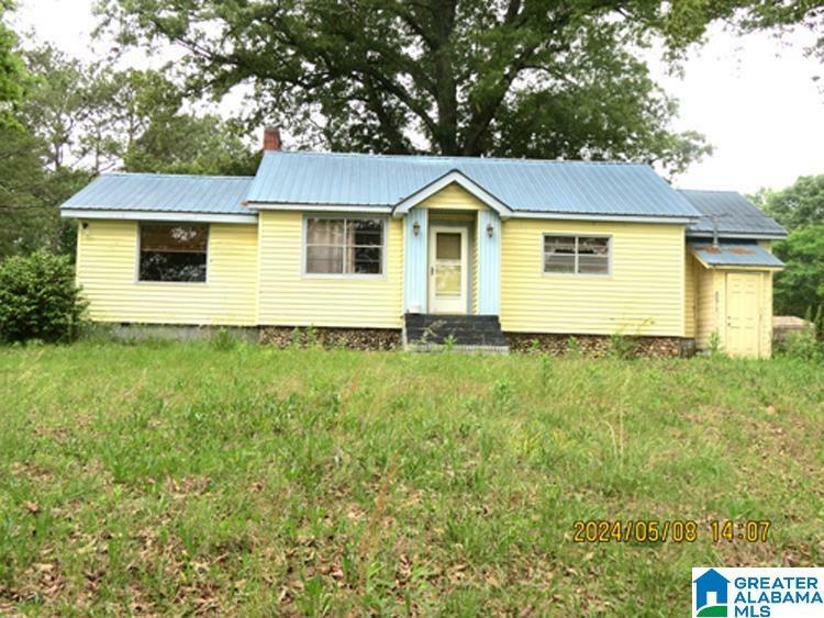 Property Photo:  1905 19th Street  AL 35128 