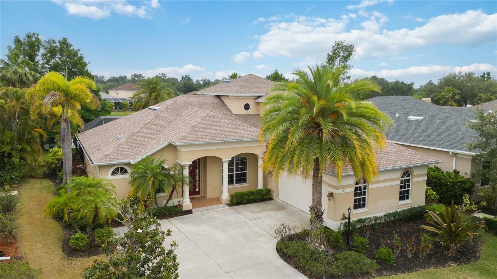 Property Photo:  6333 Royal Tern Circle  FL 34202 