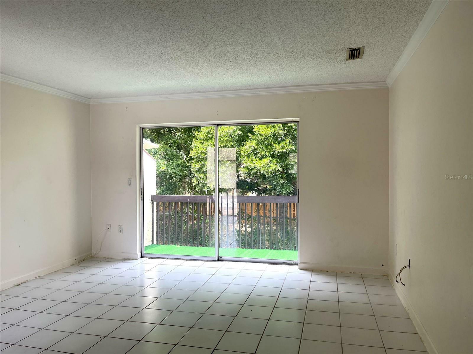 Property Photo:  2605 Pine Lake Terrace D  FL 34237 