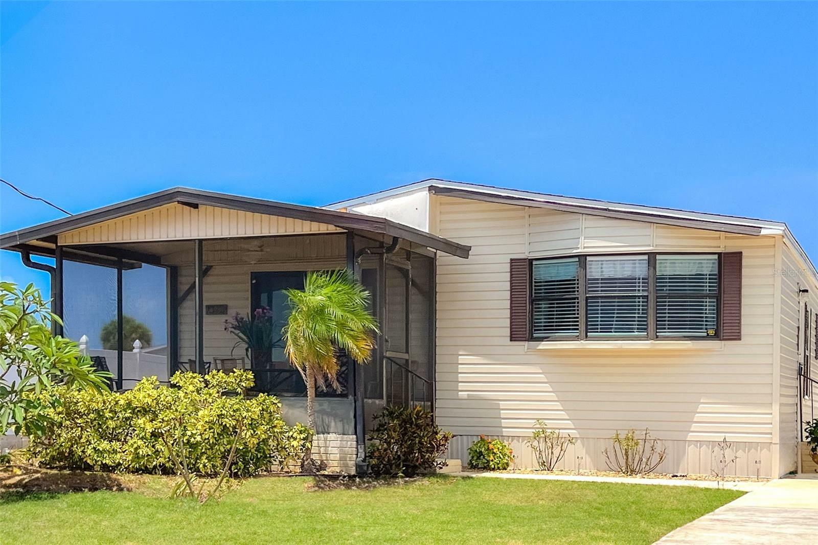 Property Photo:  1372 Seagull Drive  FL 34224 