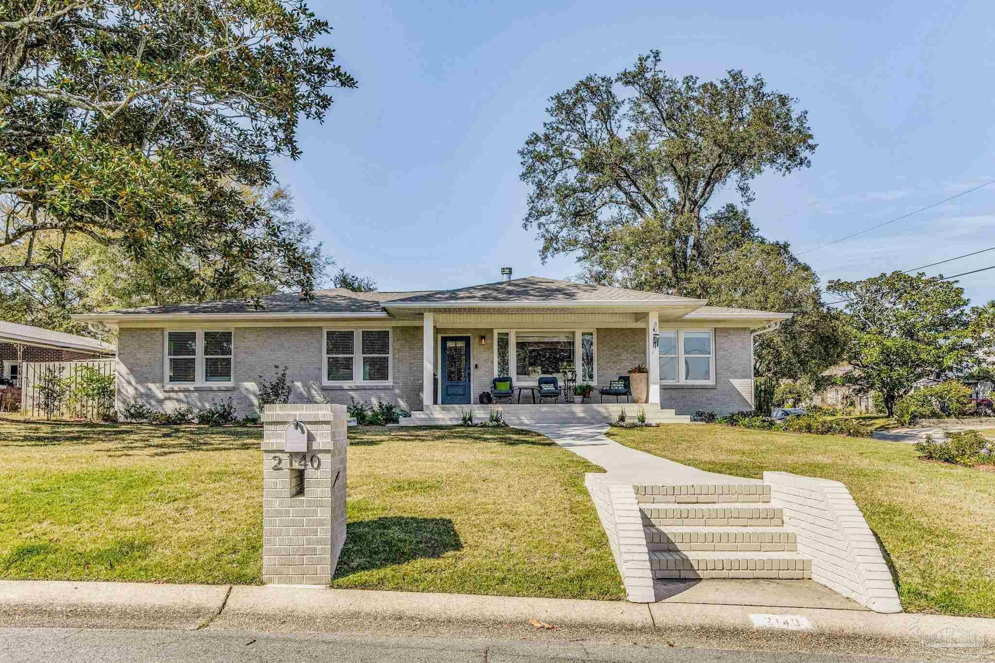 Property Photo:  2140 E Scott St  FL 32503 