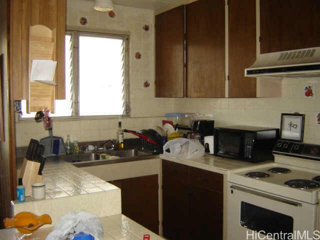 Property Photo:  904 Lunalilo Street 14  HI 96822 