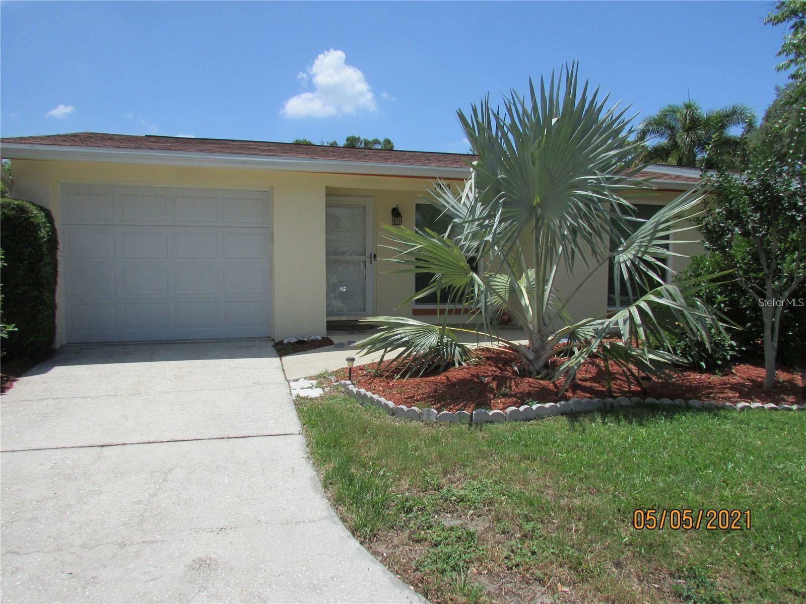 Property Photo:  1005 Egret Court  FL 34698 