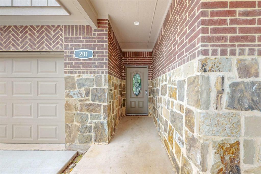 Property Photo:  201 Dellis Street  TX 75160 