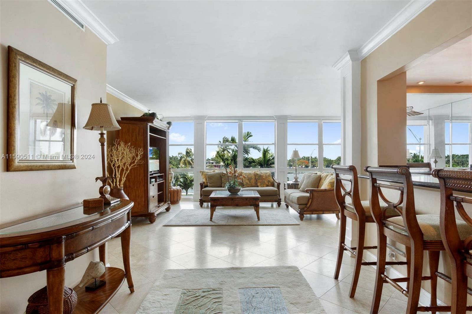 Property Photo:  5055 Collins Ave 3L  FL 33140 