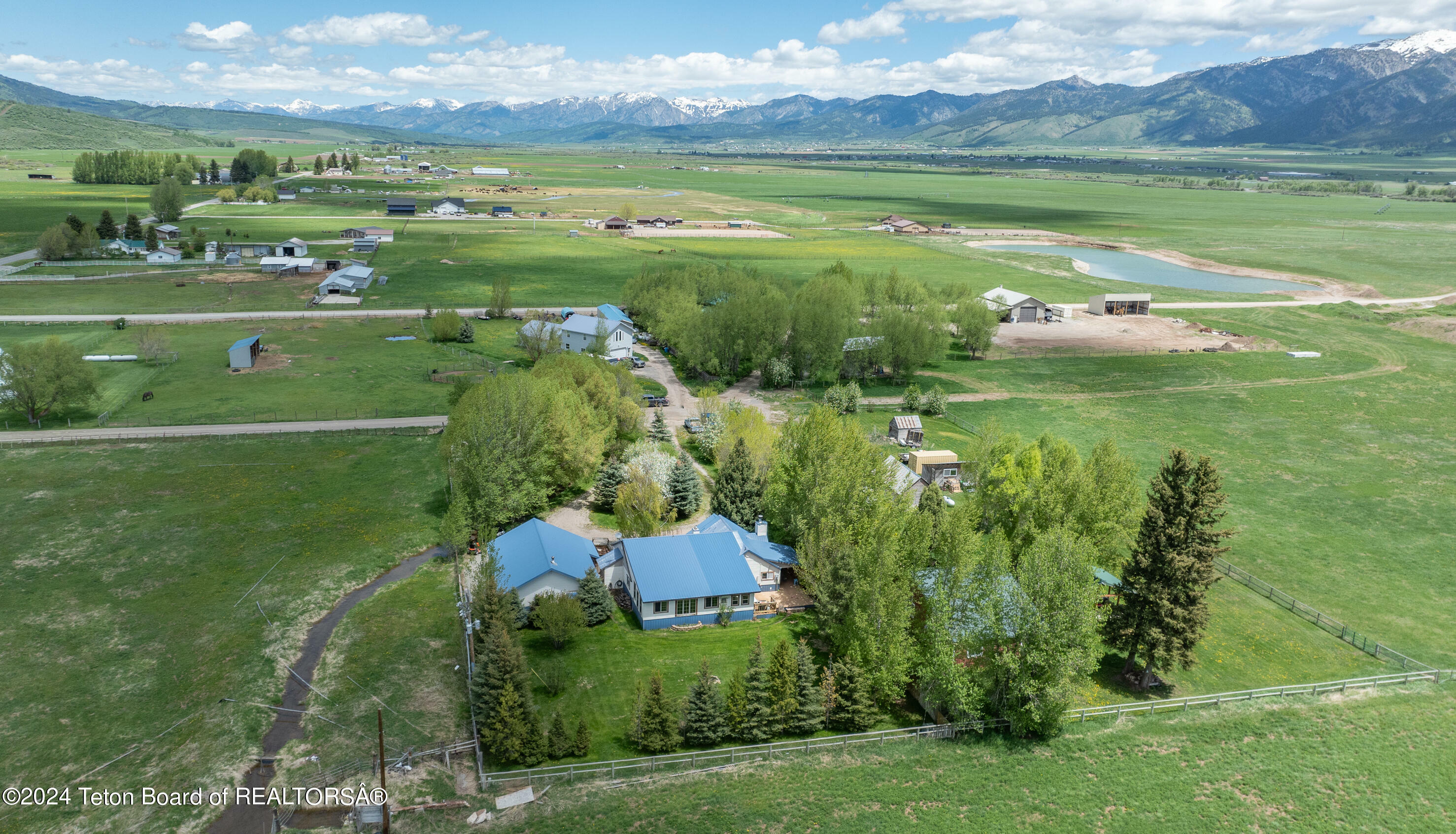 Property Photo:  142 Co Rd 184  WY 83120 