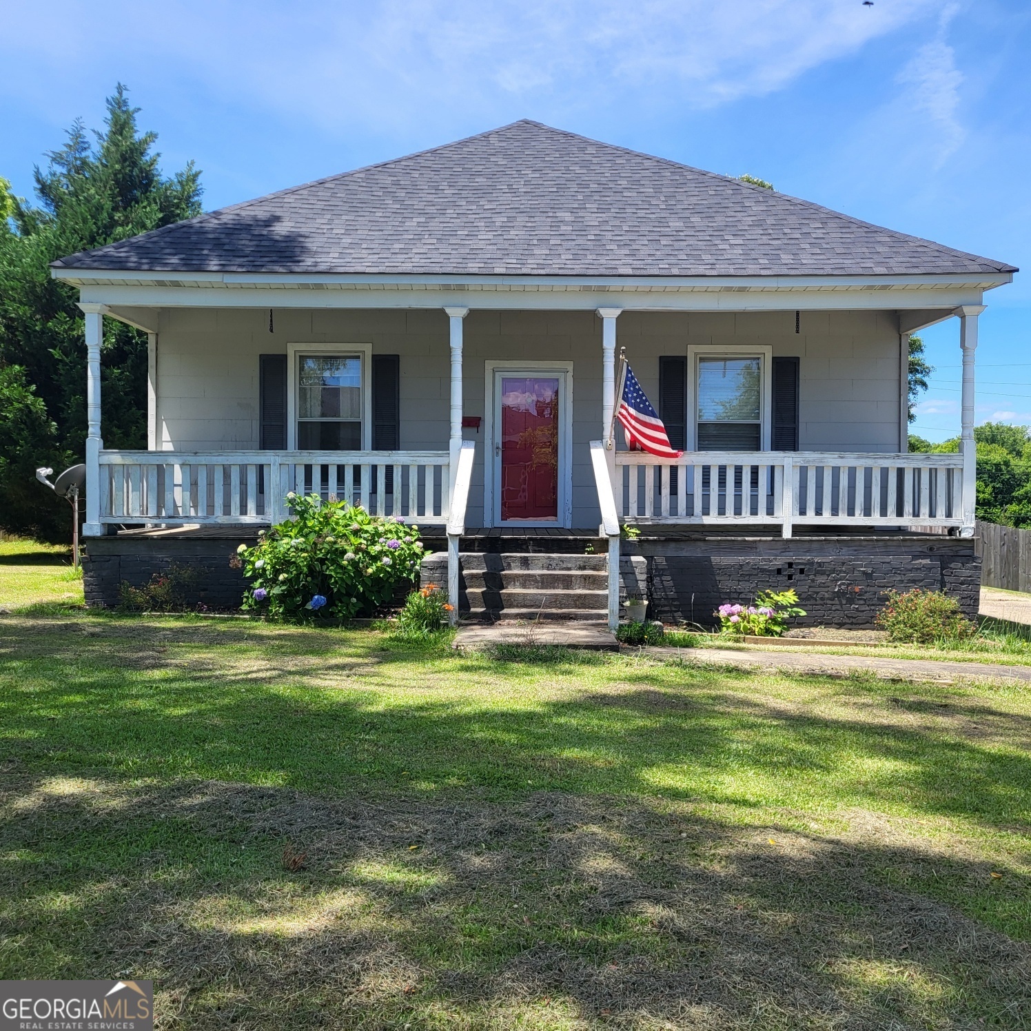 Property Photo: 3305 24th Avenue AL 36854