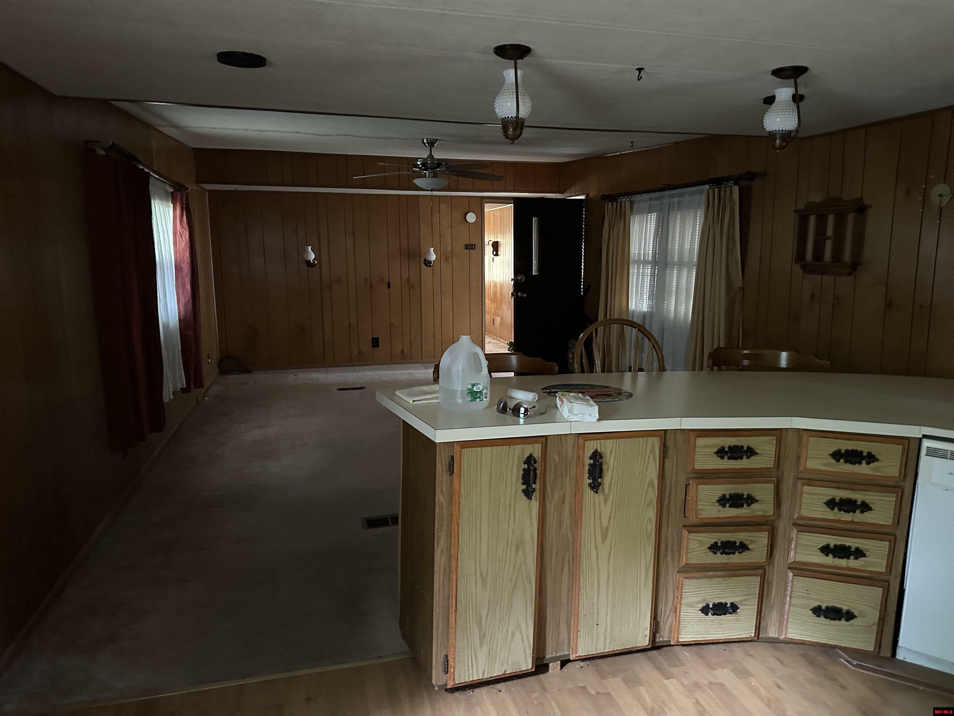 Property Photo: 105 Hickory Street AR 72619
