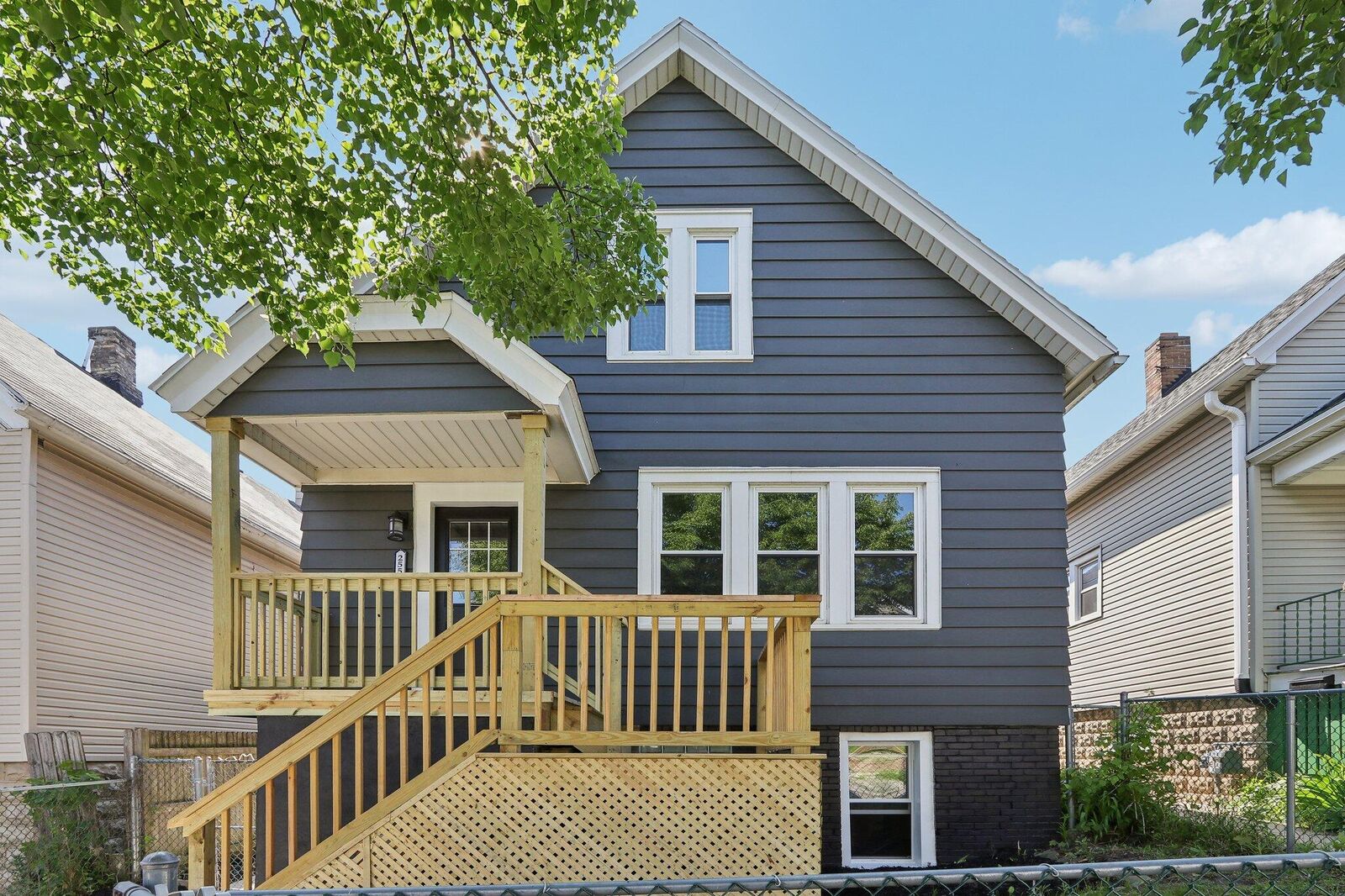 Property Photo: 2551 S 8th St WI 53215