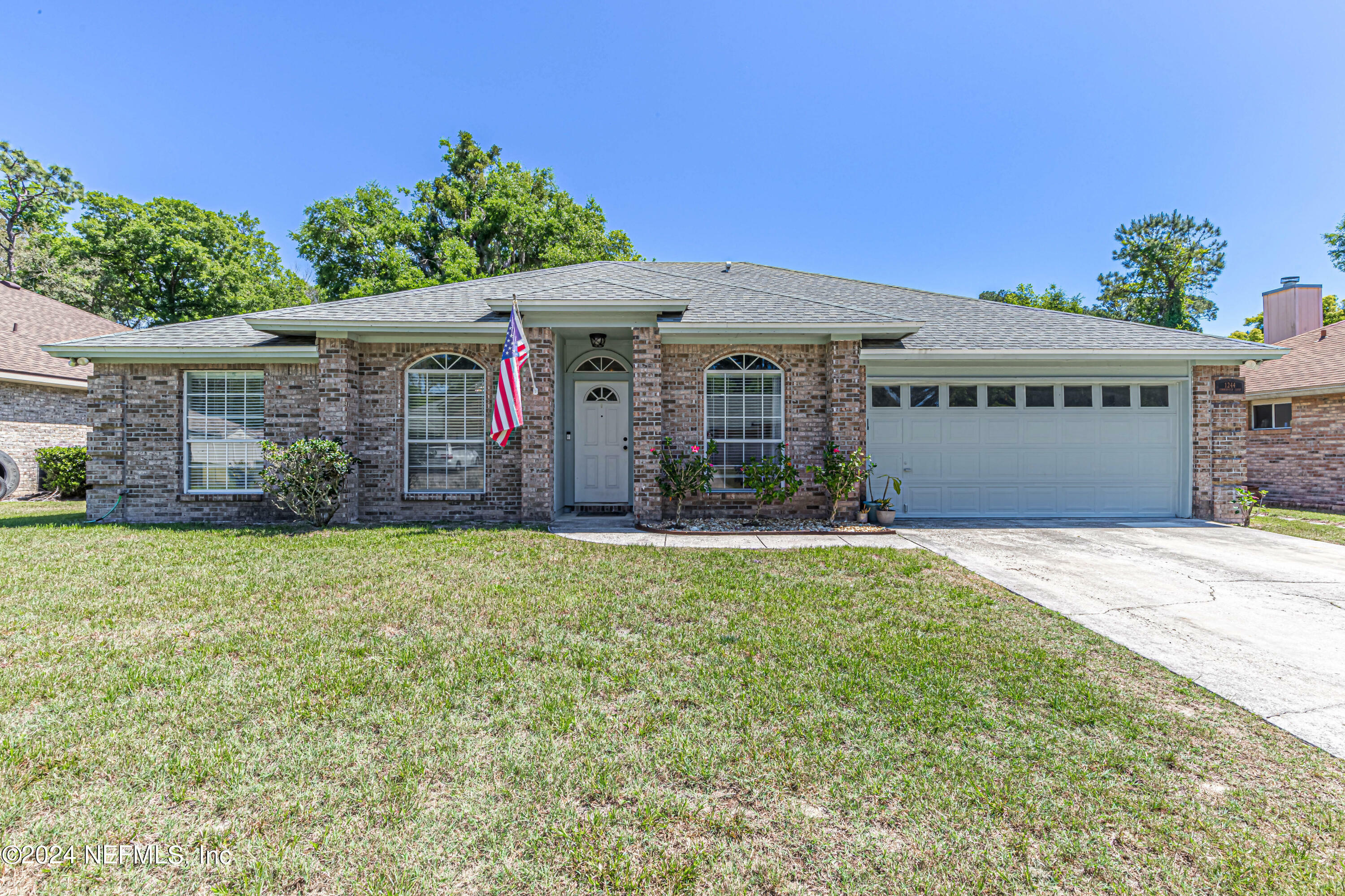 Property Photo:  1244 Summerfield Court  FL 32073 