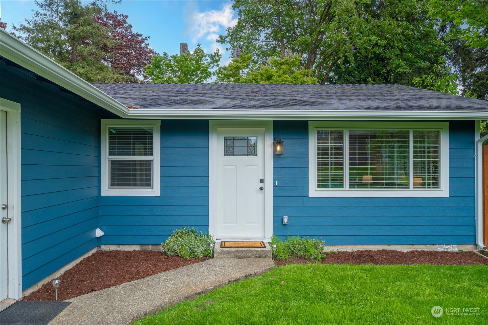 Property Photo: 20206 126th Place SE WA 98031