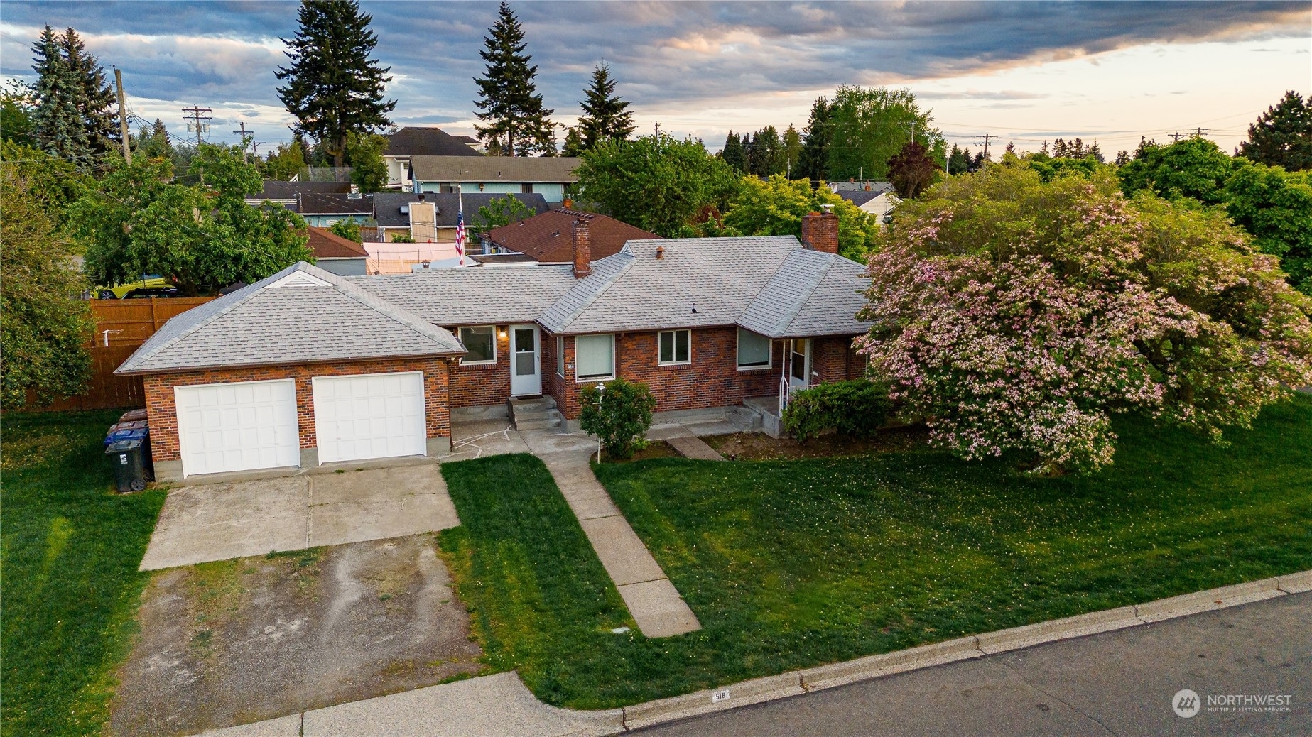 Property Photo:  518 S 63rd Street  WA 98408 