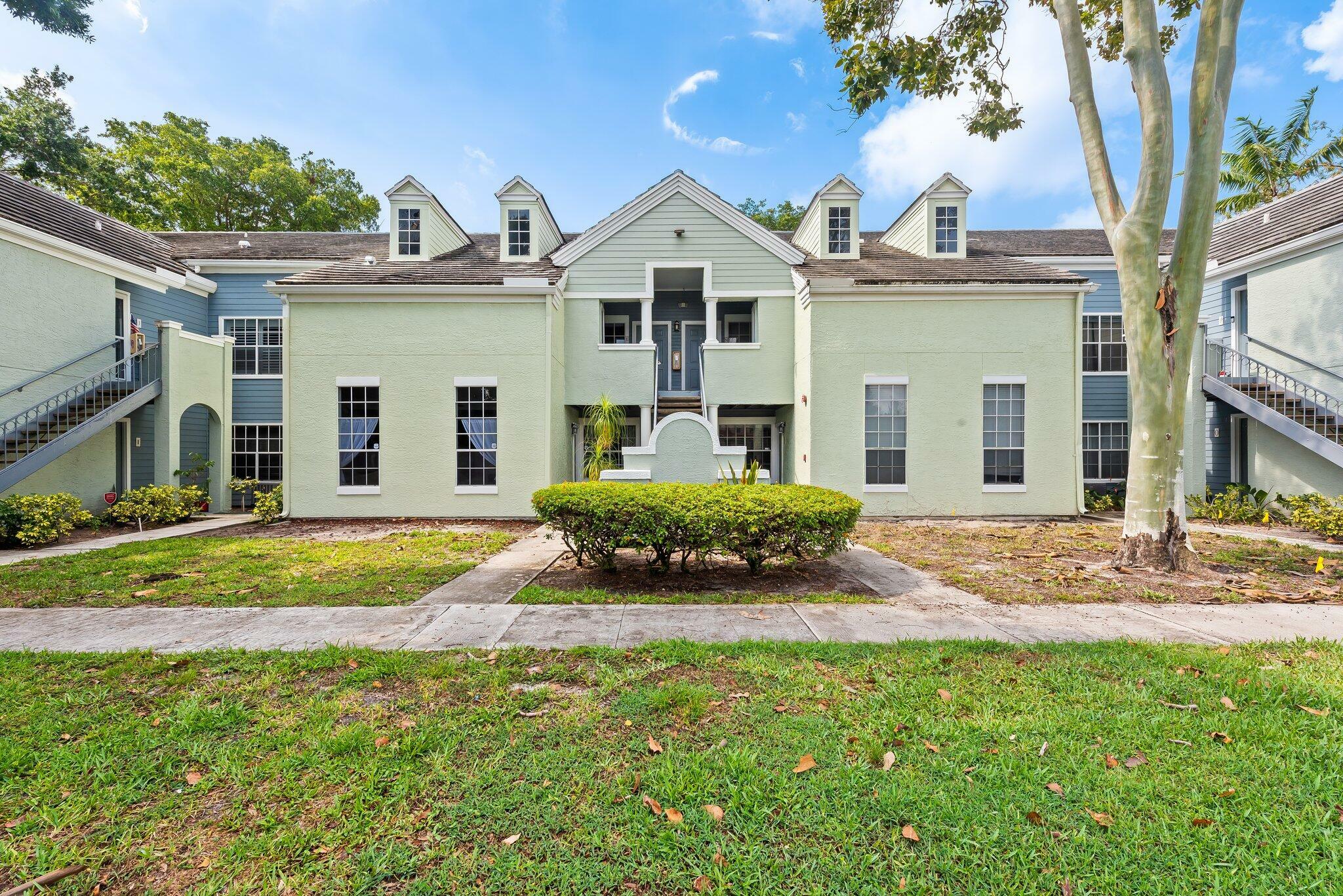 Property Photo:  1275 Crystal Way N  FL 33444 