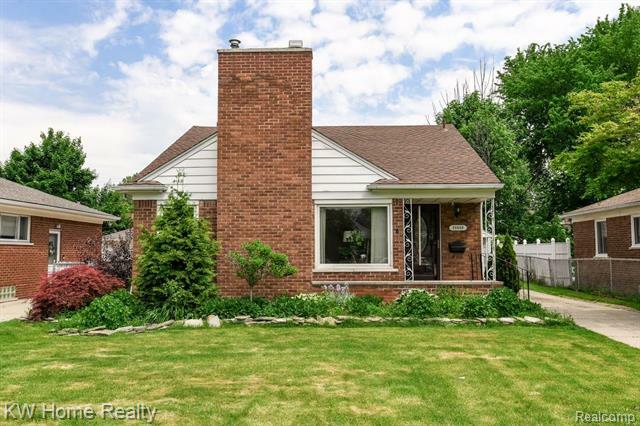 Property Photo:  20885 Parkcrest Drive  MI 48225 