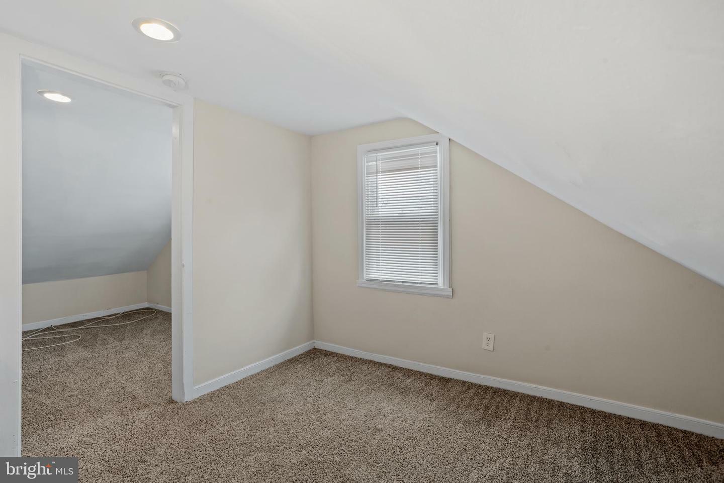 Property Photo:  312 York Street  NJ 08016 