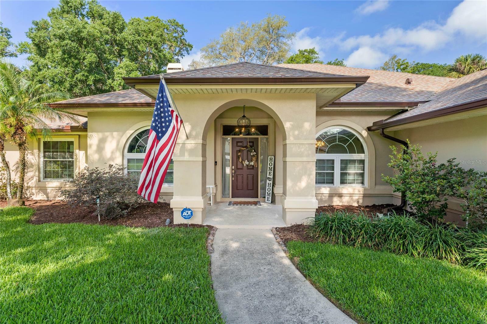 Property Photo:  156 Winding Oaks Lane  FL 32765 