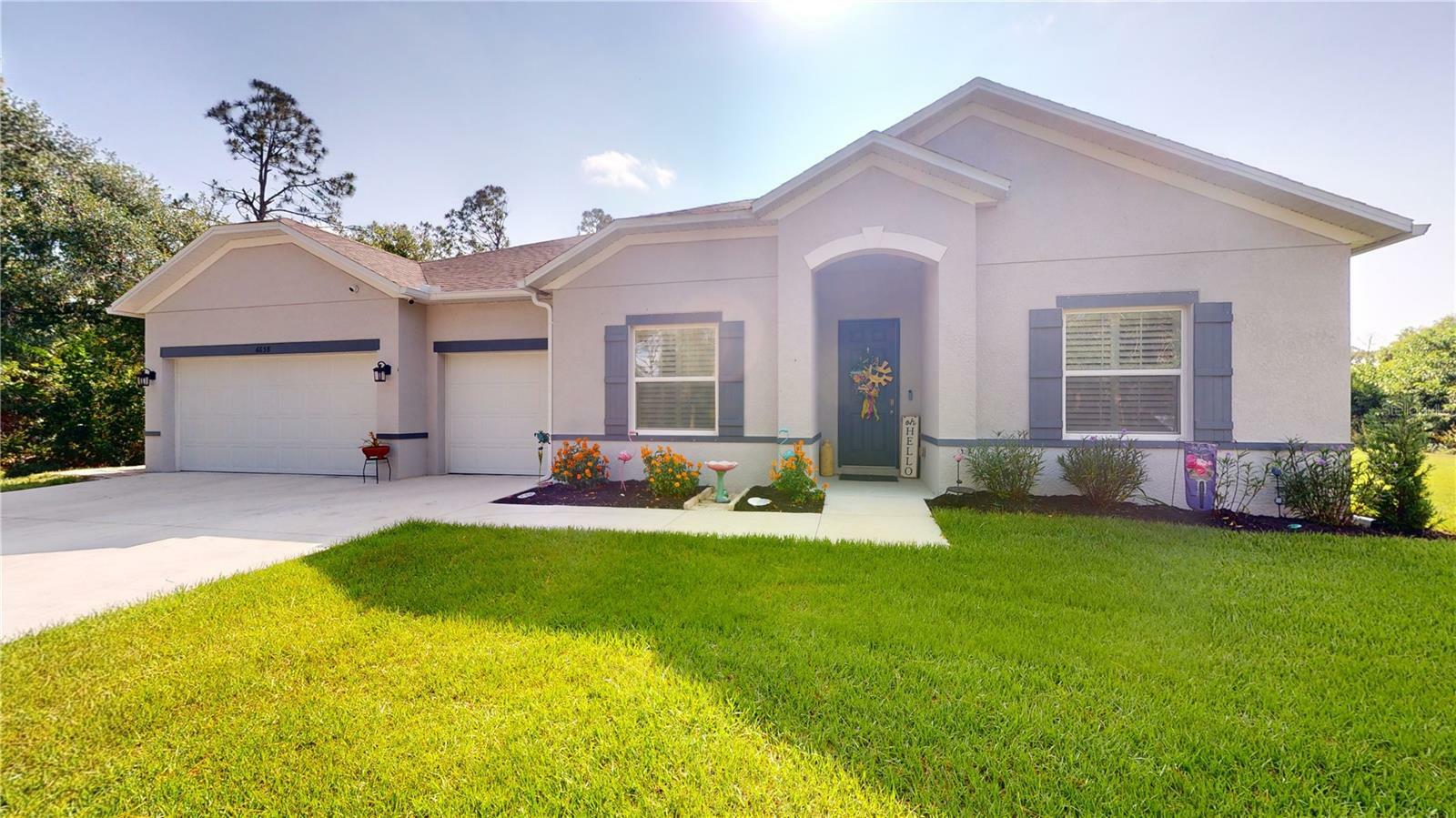 Property Photo:  6658 Dunbarton Street  FL 34291 