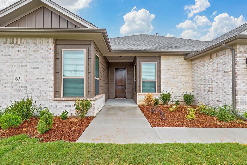 Property Photo:  632 Mooney Drive  TX 76179 