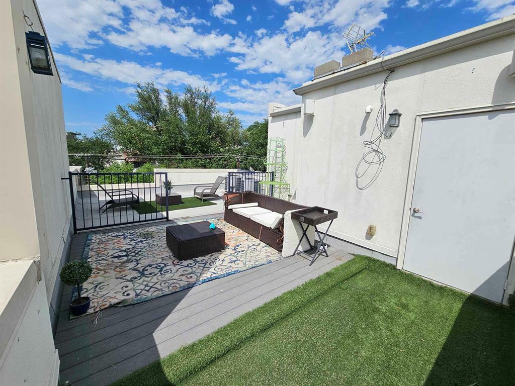 Property Photo:  3210 Carlisle Street 63  TX 75204 