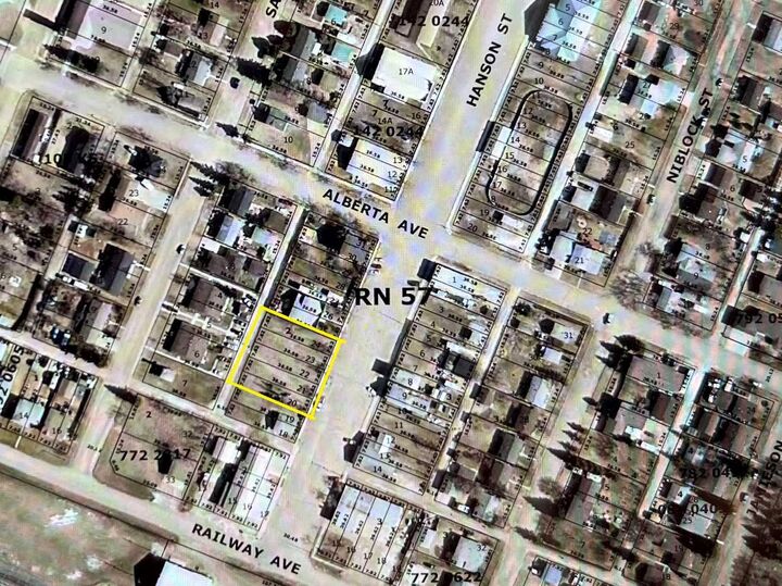 113 Hanson Street — photo 1