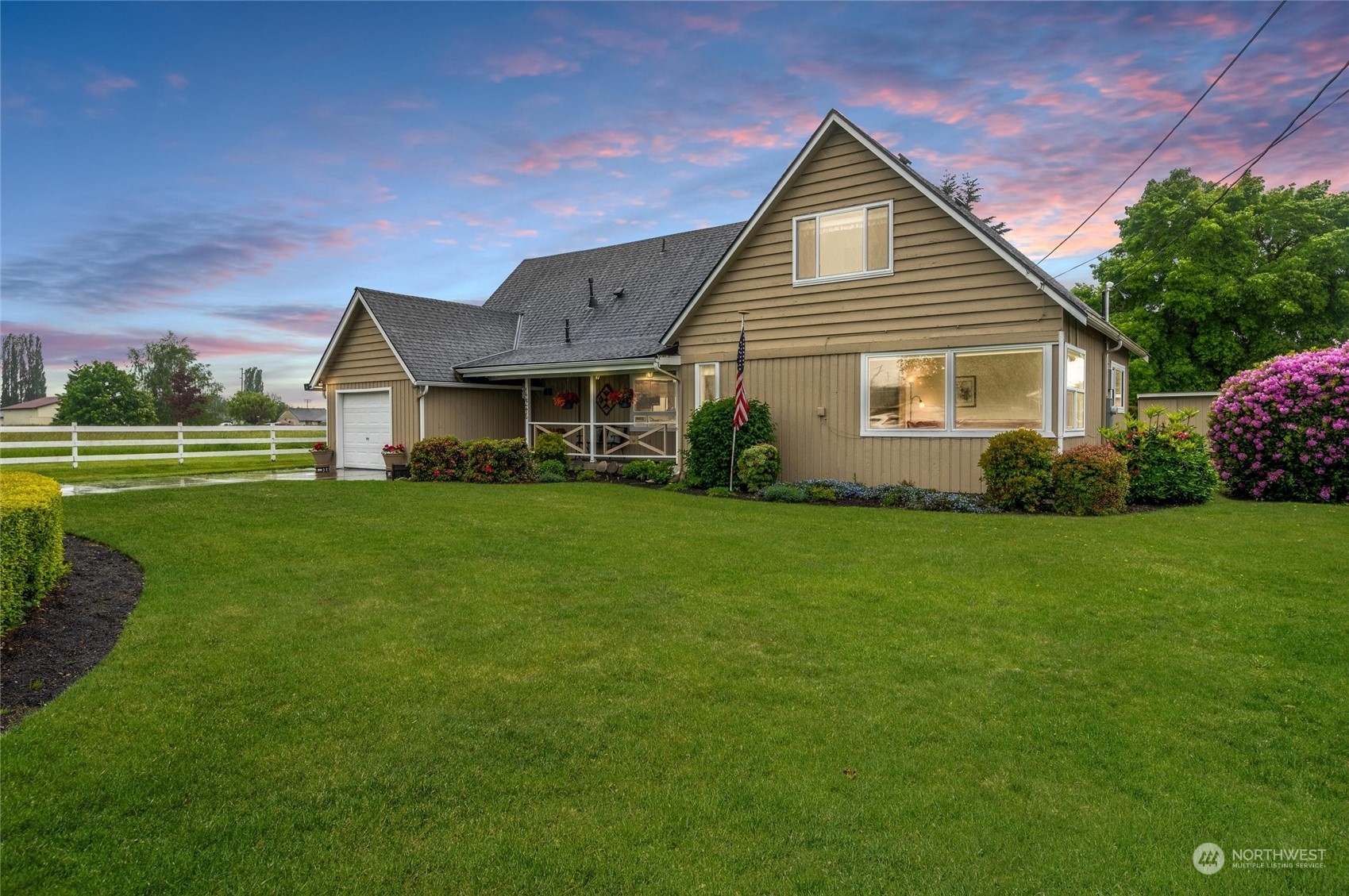 Property Photo:  12246 Country Lane  WA 98233 