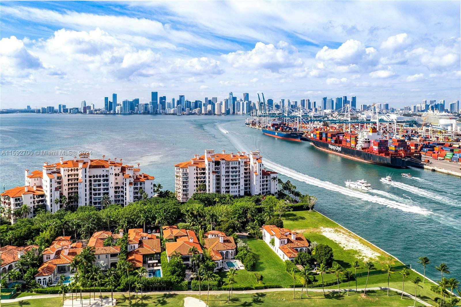 Property Photo: 5311 Fisher Island Dr 5311 FL 33109