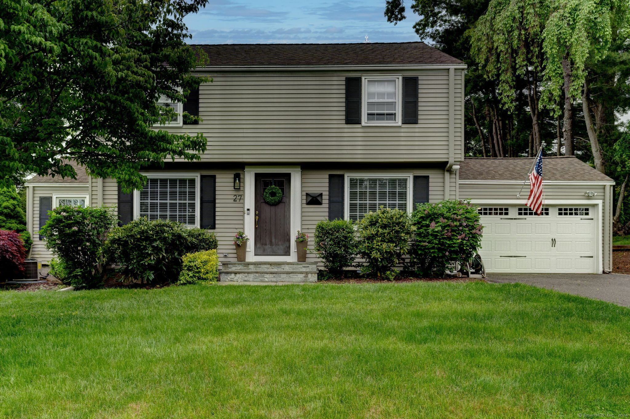 Property Photo:  27 Sunrise Hill Drive  CT 06107 