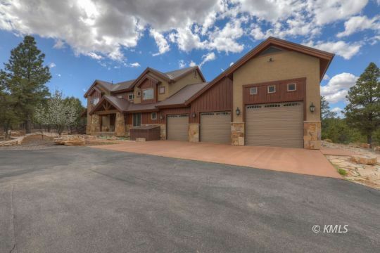 Property Photo:  720 S. Zion Dr  UT 84758 