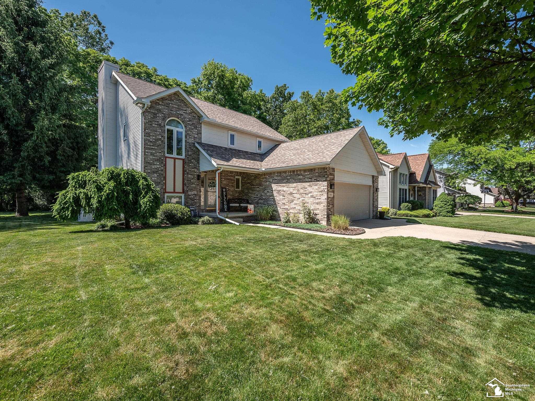 Property Photo: 841 Scarlet Oak MI 48162