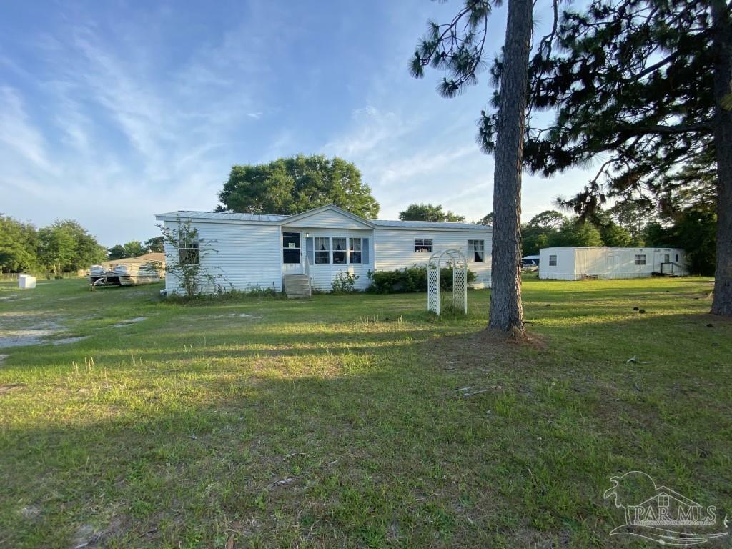 Property Photo:  8187 Segura St  FL 32566 