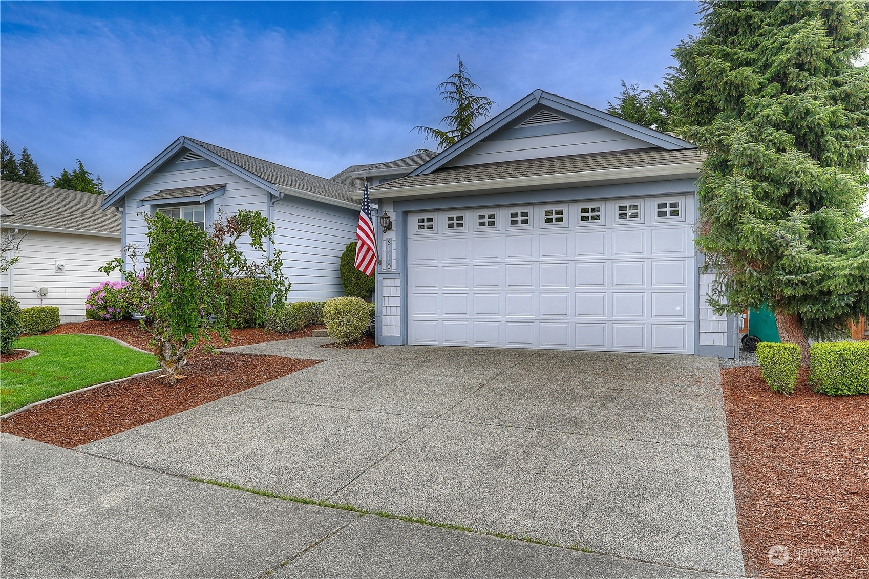 Property Photo:  6110 Olive Avenue SE  WA 98092 