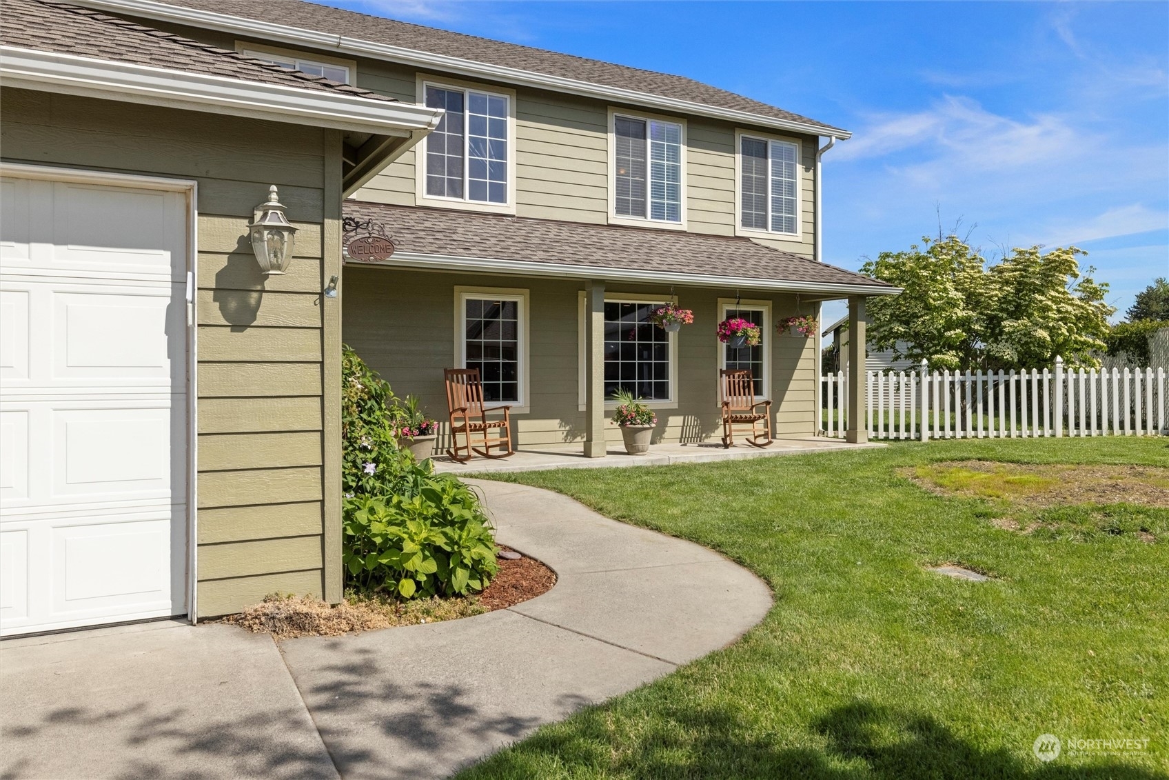 Property Photo:  367 NE Kingwood Place  WA 99324 