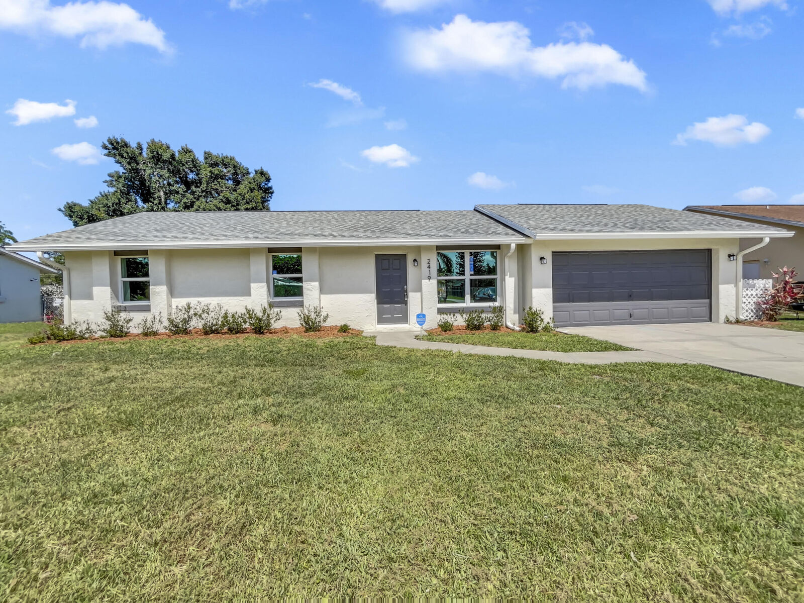 Property Photo:  2419 SE Marseille Street  FL 34952 