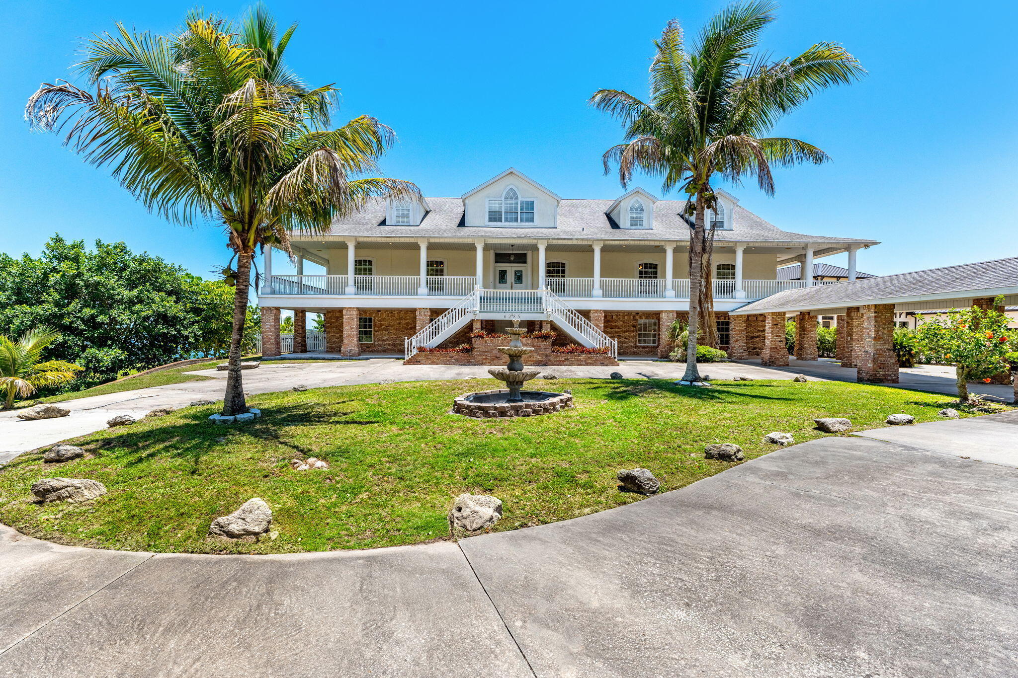 Property Photo: 6285 N Highway 1 FL 32940