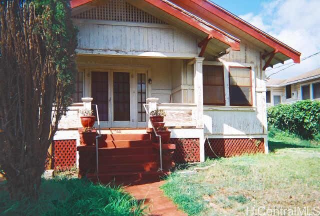 Property Photo:  812 18th Avenue  HI 96816 