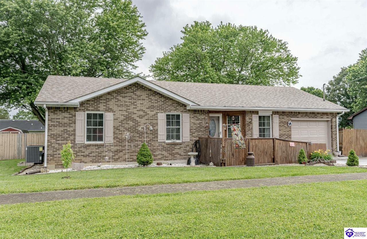 Property Photo:  2005 S Woodland Drive  KY 40160 