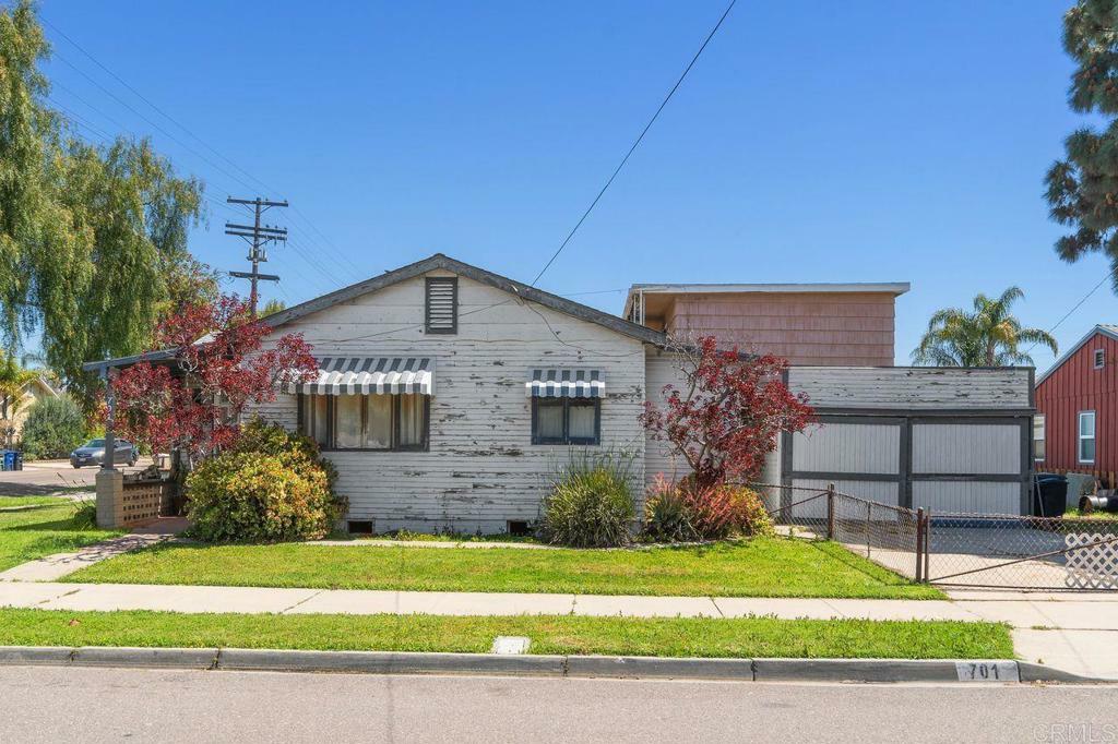 Property Photo:  701 Church Ave  CA 91910 