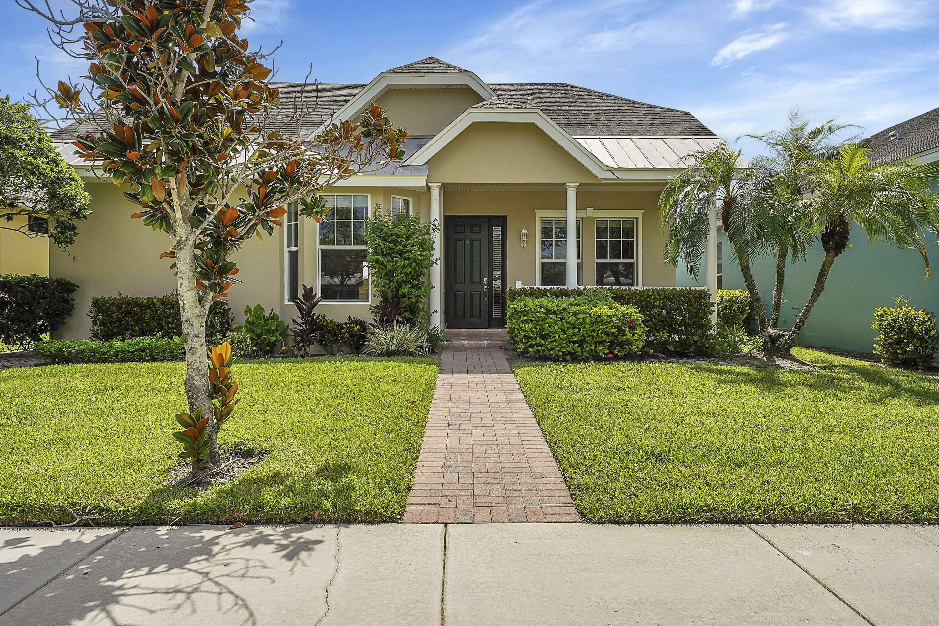 Property Photo:  10518 SW Westlawn Boulevard  FL 34987 