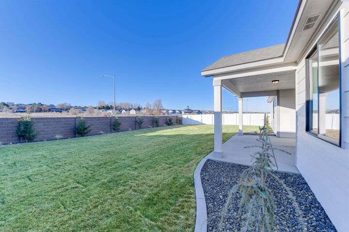 6355 W 32nd Ave  Kennewick WA 99338 photo