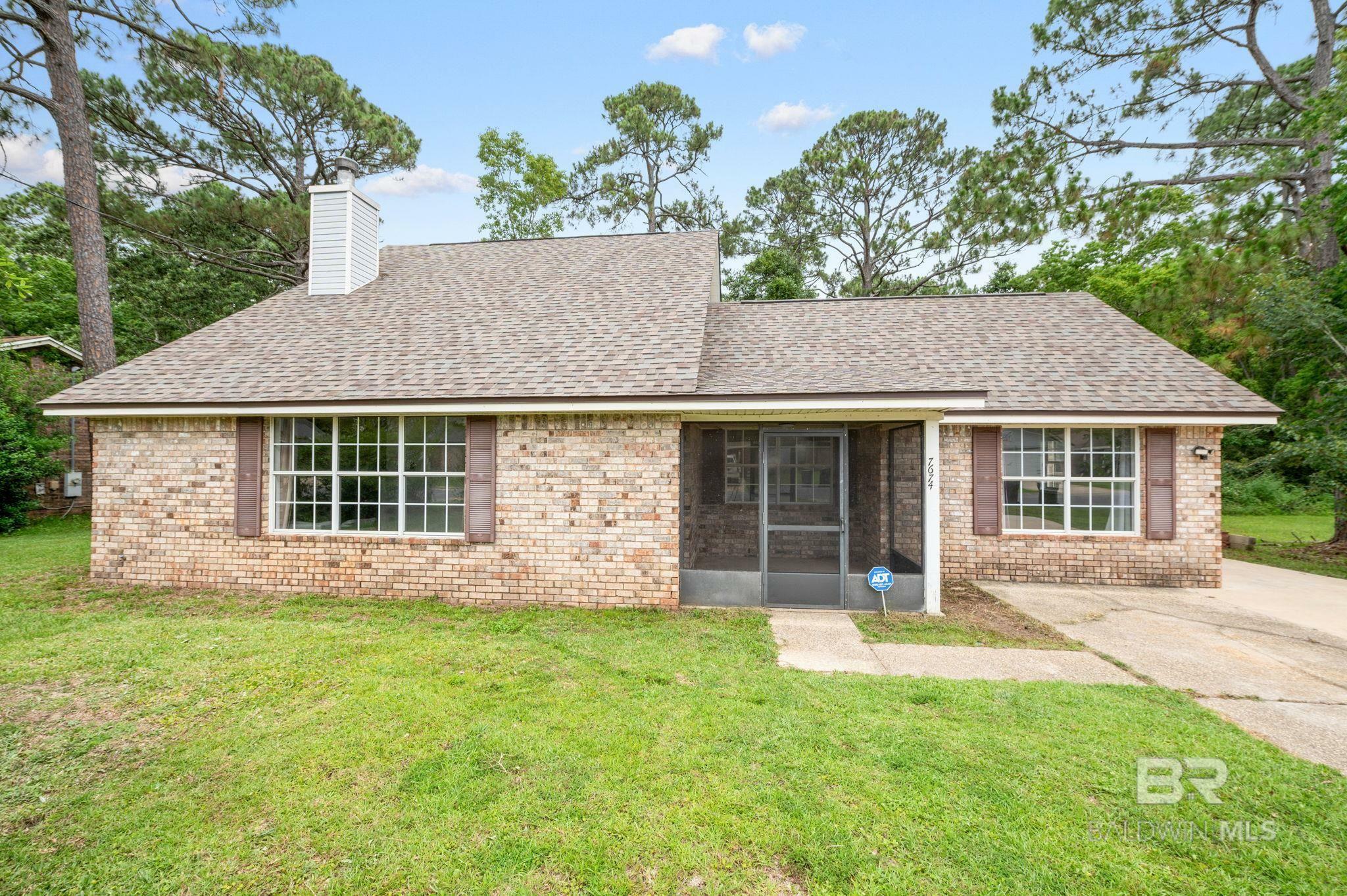 Property Photo:  7674 Old Hickory Drive  FL 32507 