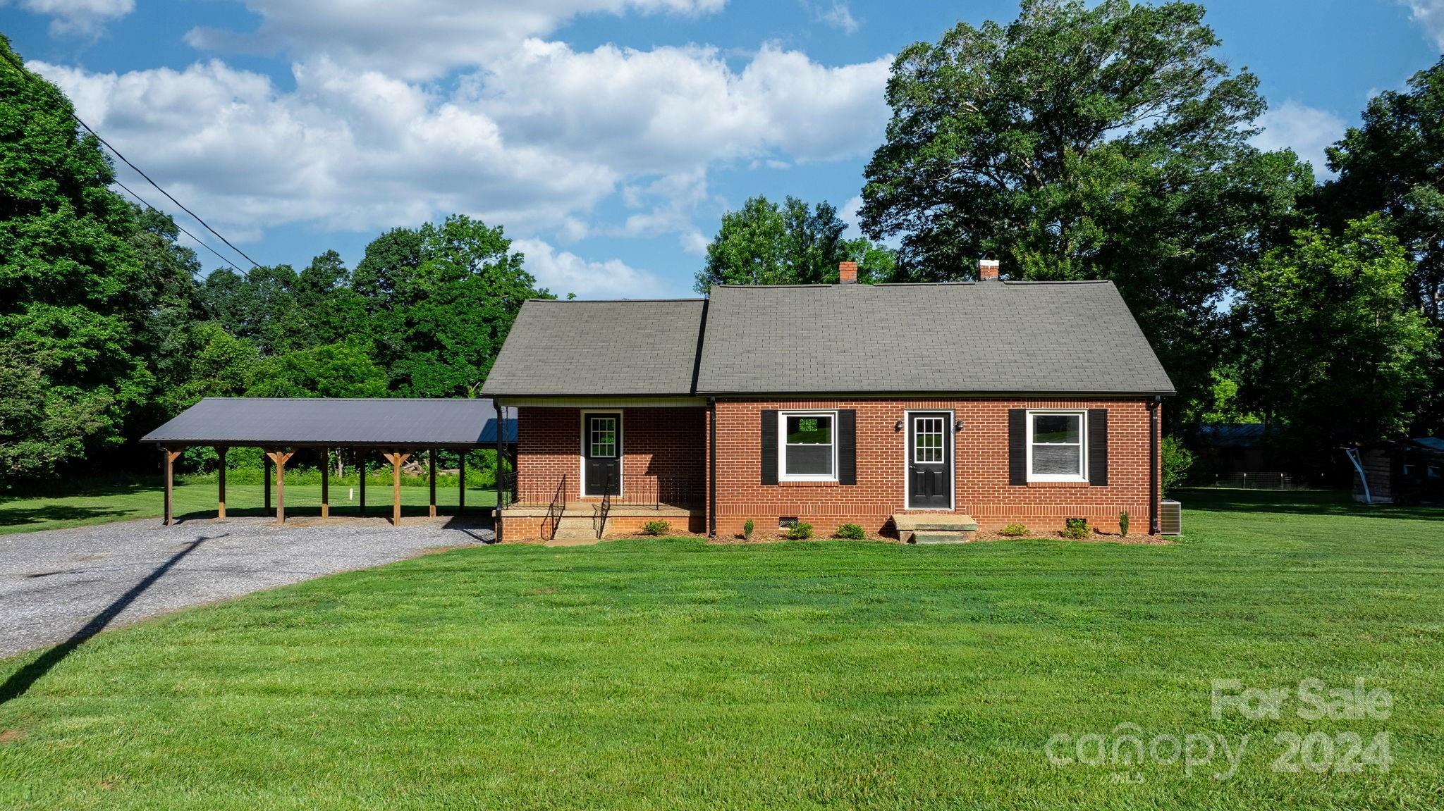 Property Photo:  3621 County Home Road  NC 28613 