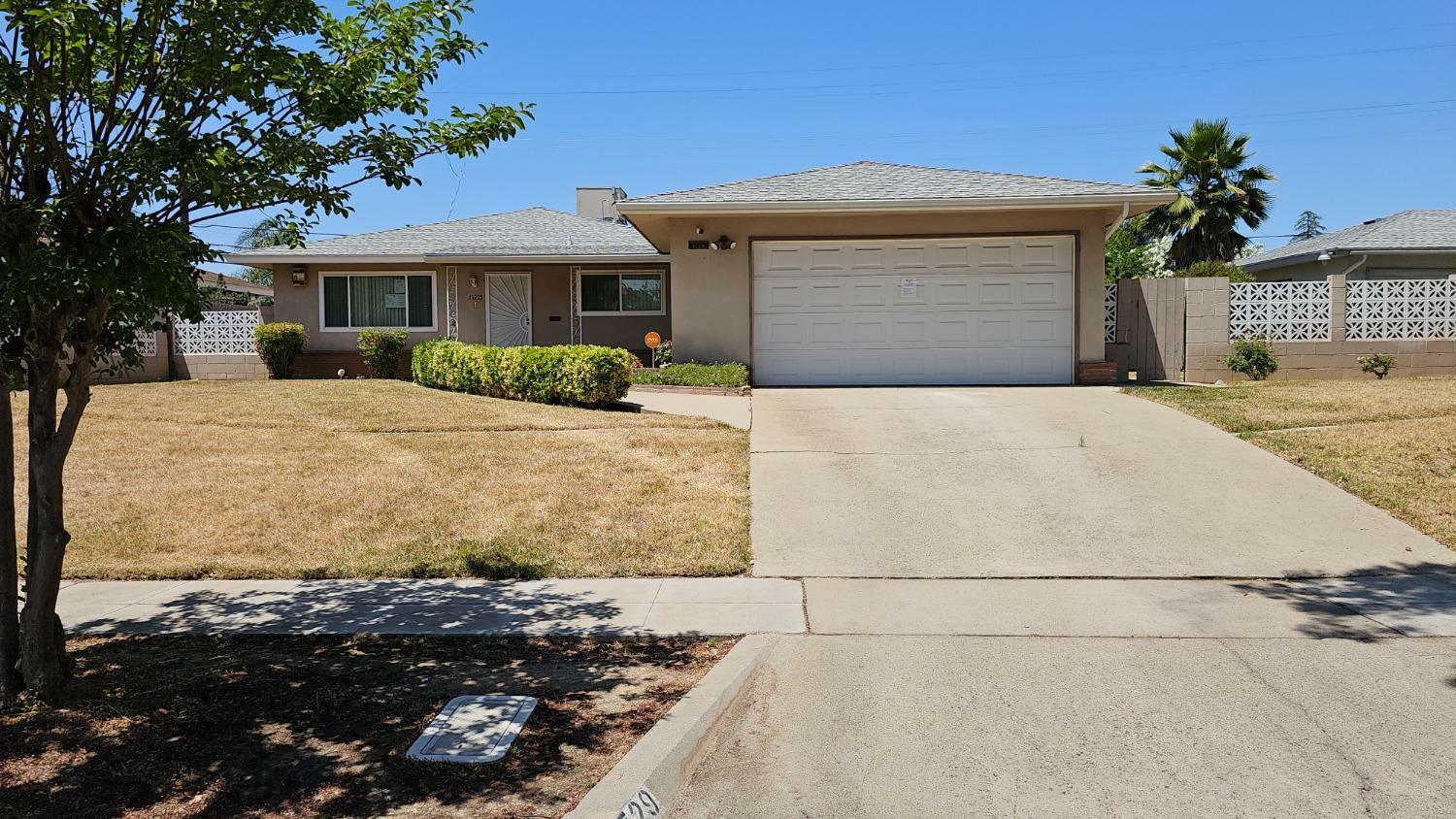 Property Photo:  4729 N Crystal Avenue  CA 93705 