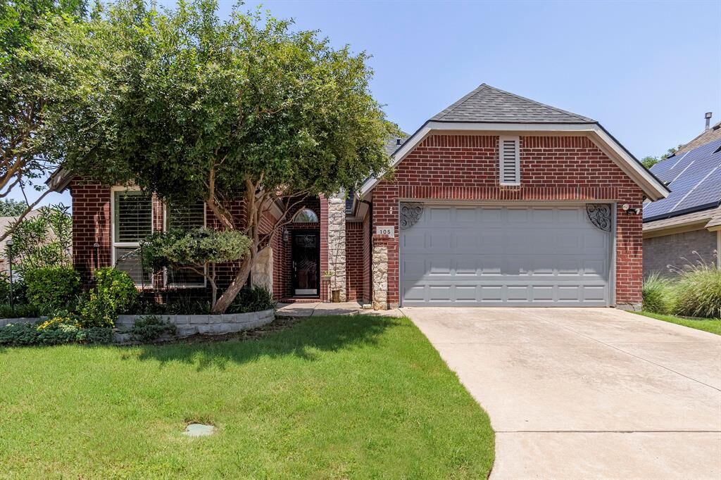 Property Photo: 105 Arbor Park Drive TX 76039