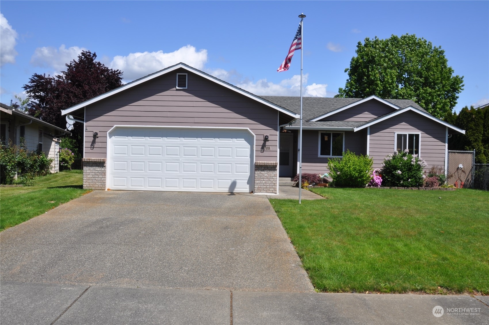 Property Photo:  9709 64th Drive NE  WA 98270 