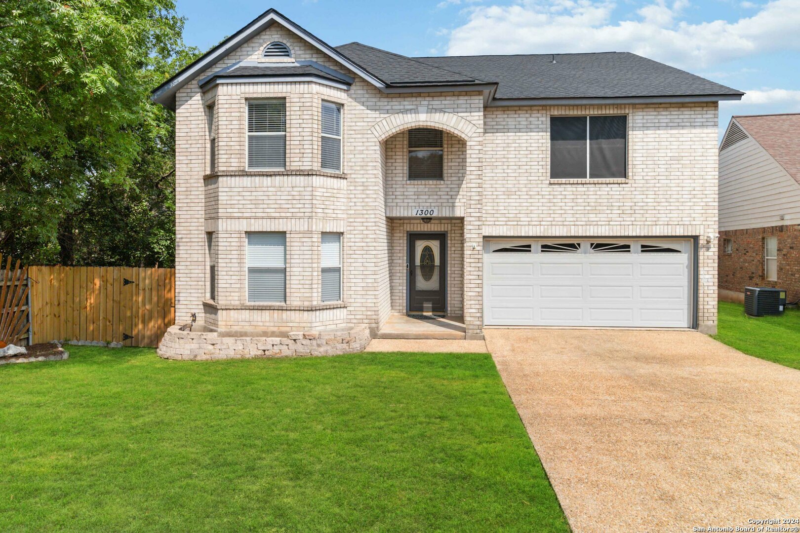 Property Photo:  1300 Oak Path  TX 78258 