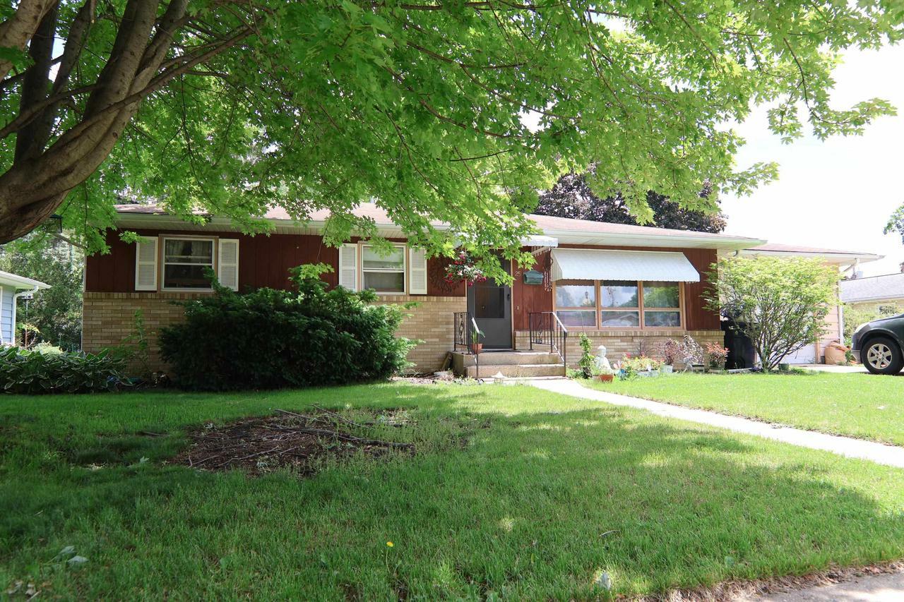 Property Photo:  25 South Concord Drive  WI 53545 