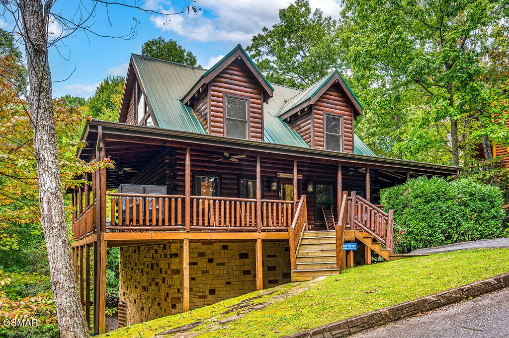 Property Photo:  2150 Loafers Glory Way  TN 37738 